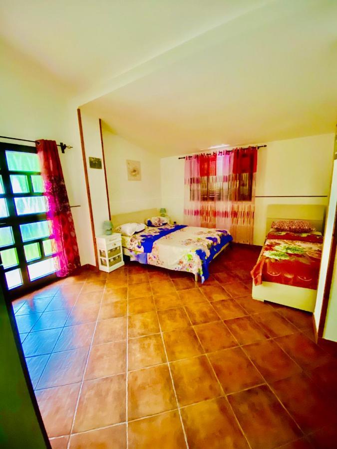Agriturismo Pianezze Villa Grotte di Castro Exteriör bild